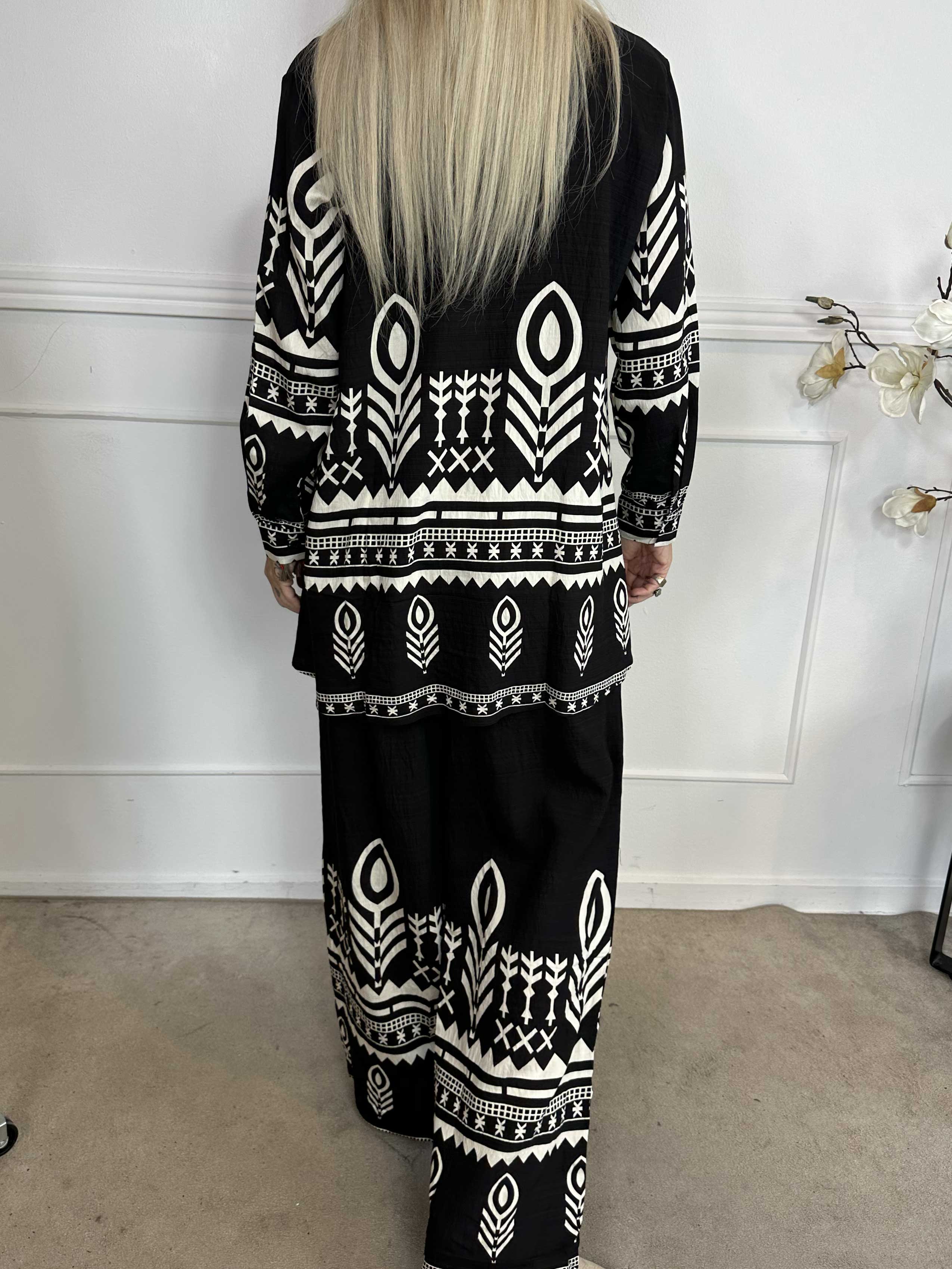 Diana - Mønstret skjorte sæt lavet i viskose